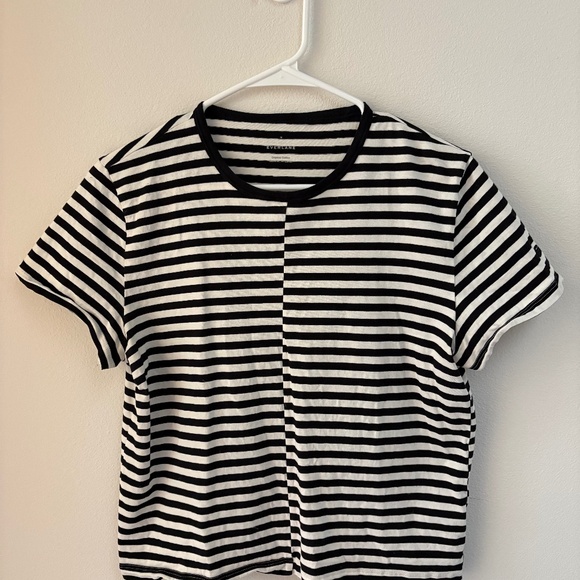 The Box-Cut Tee in Essential Cotton, M, Everlane - Picture 1 of 3
